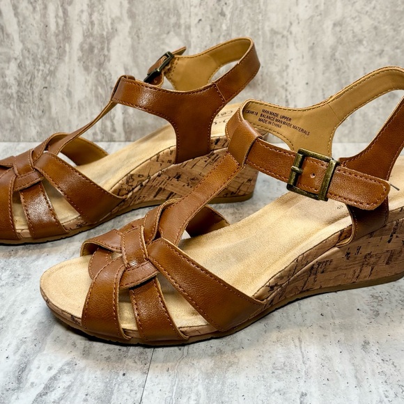 b.o.c. Jaquet Brown Comfort Cushioned Wedge Heels Sandals 7M NIB - Picture 4 of 10